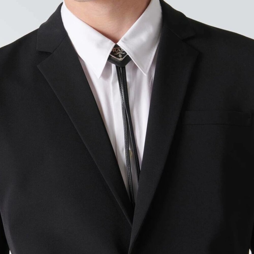 PRADA Black Saffiano Leather Bolo Tie (Unisex) 🖤🎇 - Picture 2 of 6